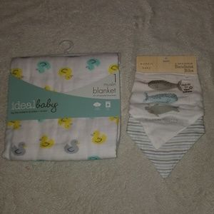 Aden & Anais muslin blanket and 2 muslin bibs